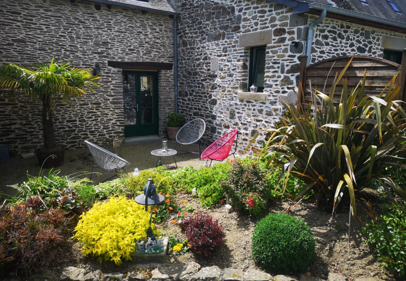 Villa for rent with garden near the sea in Cancale, Brittany