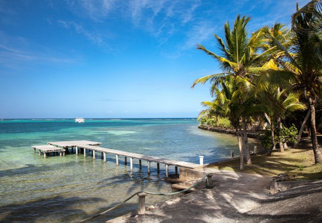 Private dock, Villa Isabelle, Le François, Martinique, Archipel Évasion
