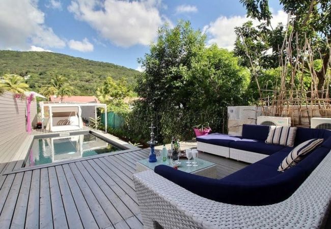 Villa rental in Guadeloupe between sea and mountains