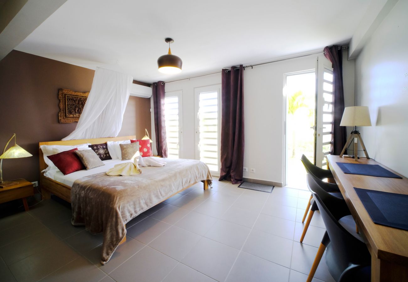 6 bedroom vacation home Saint François in Guadeloupe 