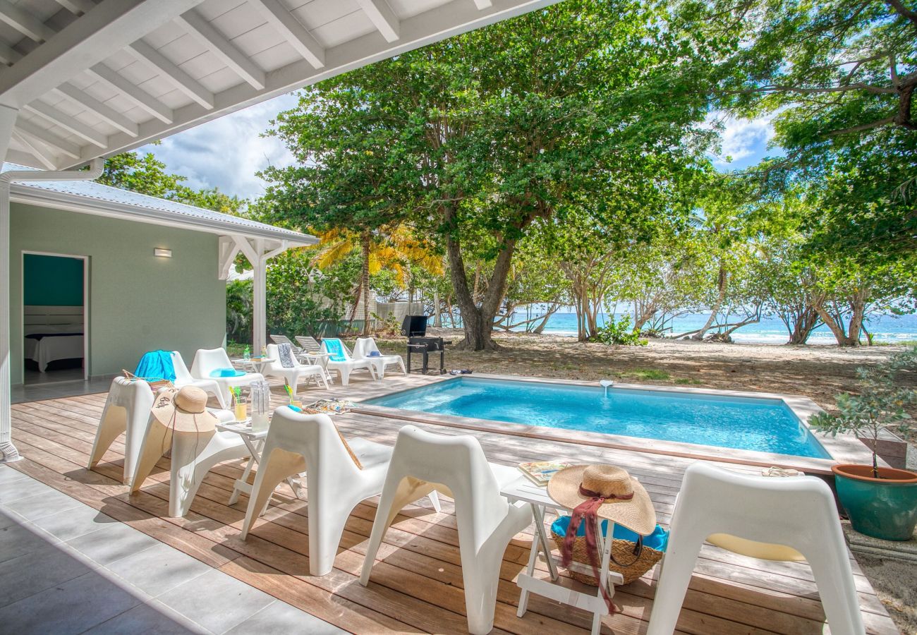Swimming-pool, Villa Sable et Rocher, Le Diamant, Martinique, Archipel Évasion