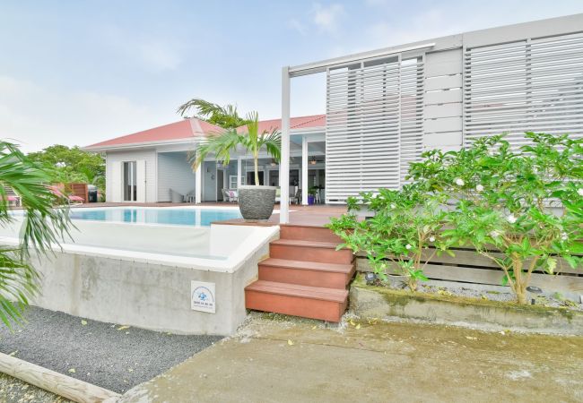 Villa/Dettached house in Saint-François - Florence