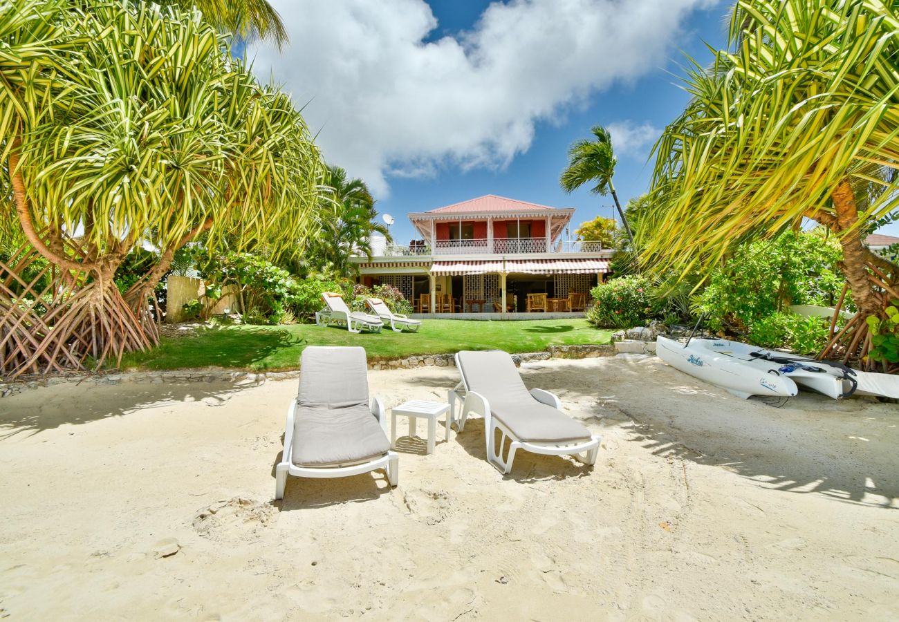 Waterfront villa rentals in Saint-François, Guadeloupe