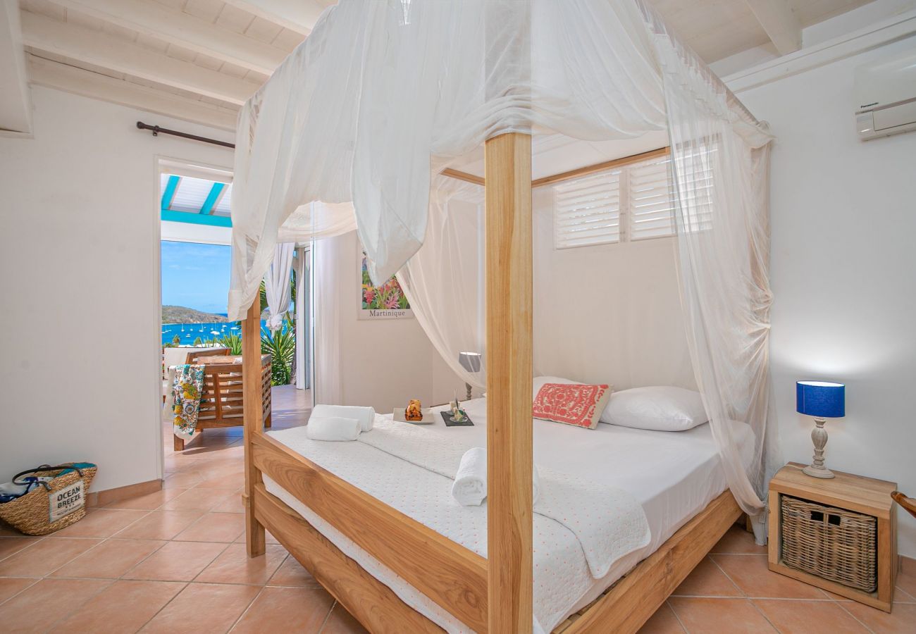 Master bedroom, Villa Casalane, Les Trois ïlets, Martinique.
