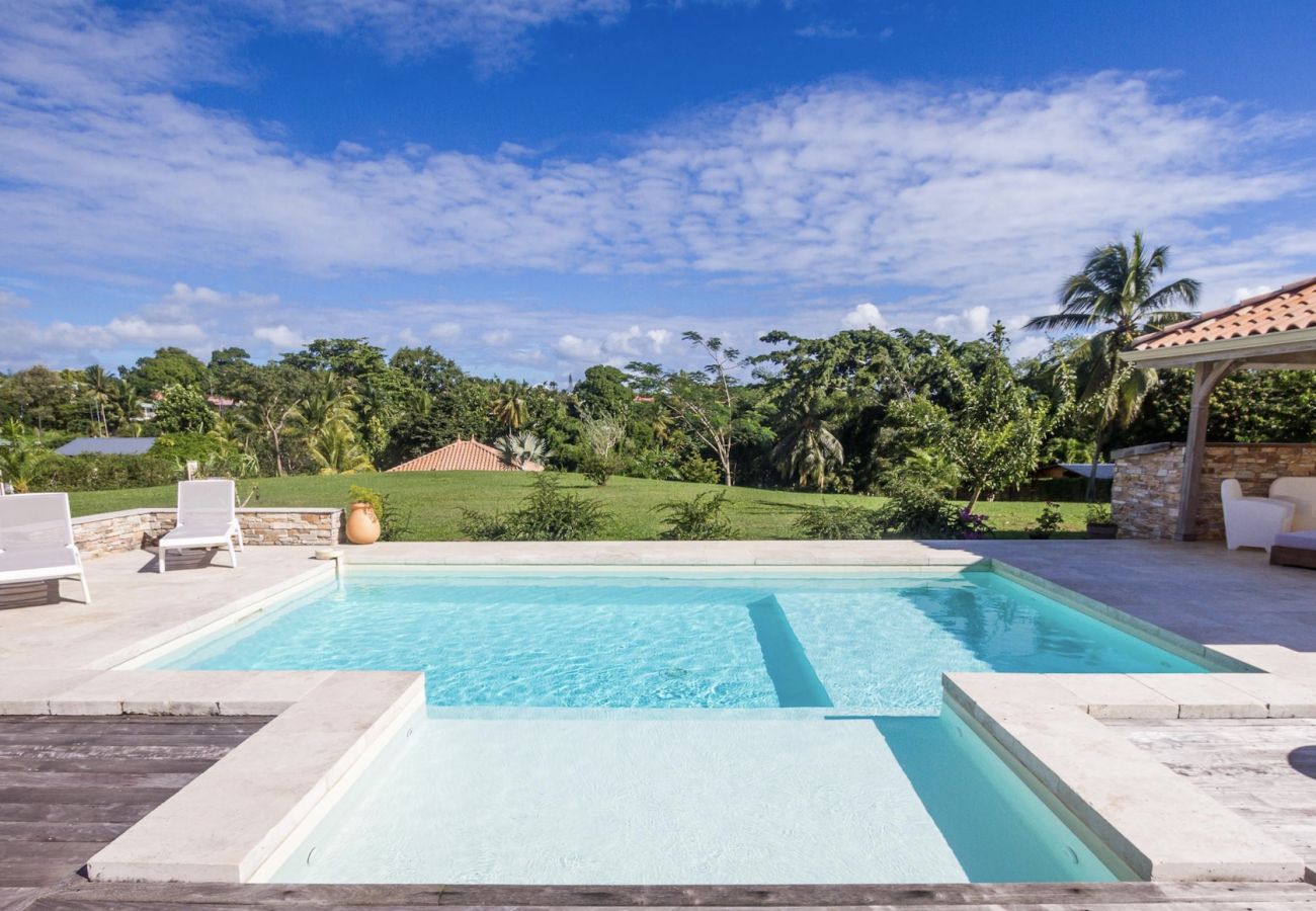 Villa in Petit-Bourg - Pineapple Guadeloupe