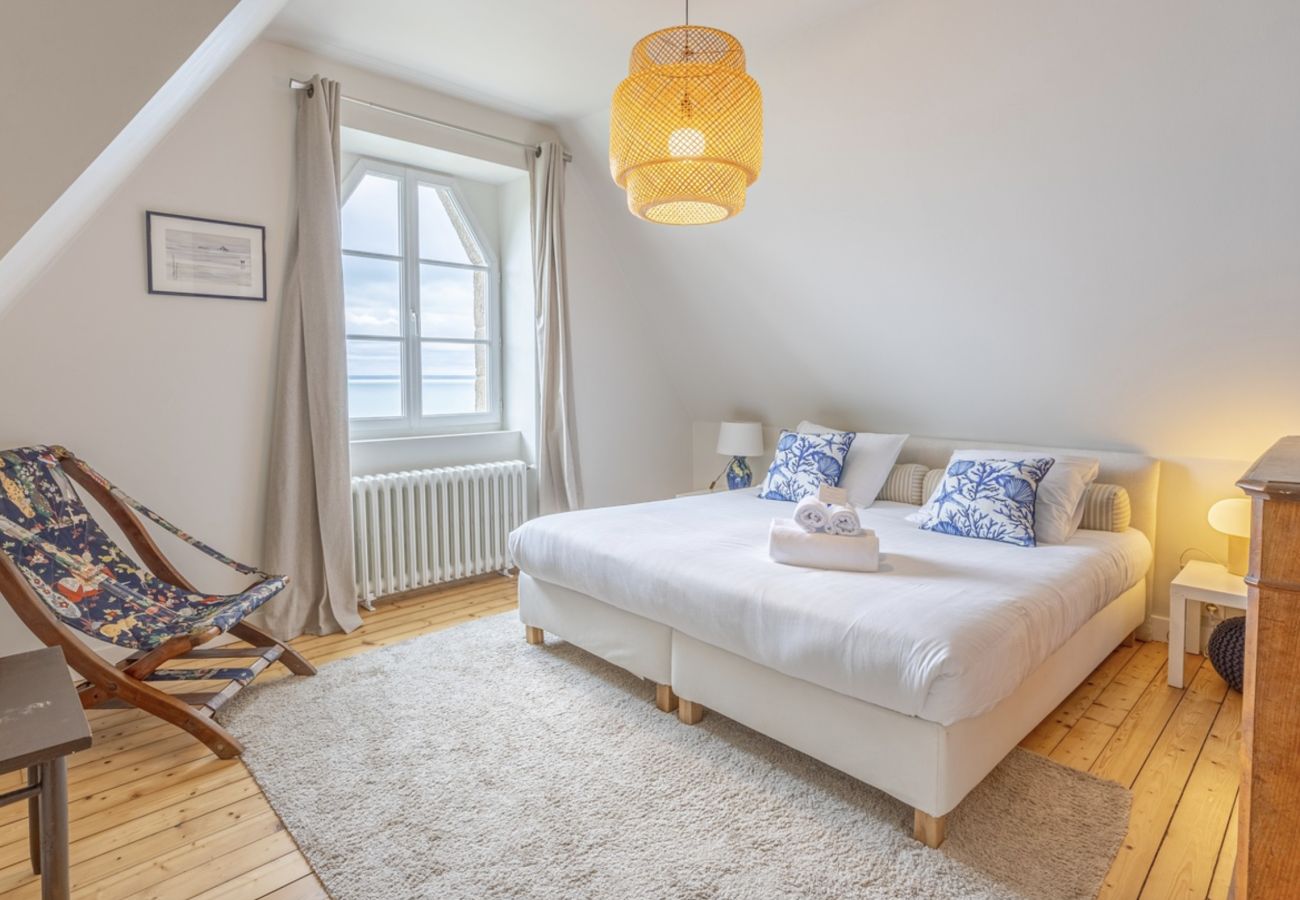 House in Cancale - Les Tolets
