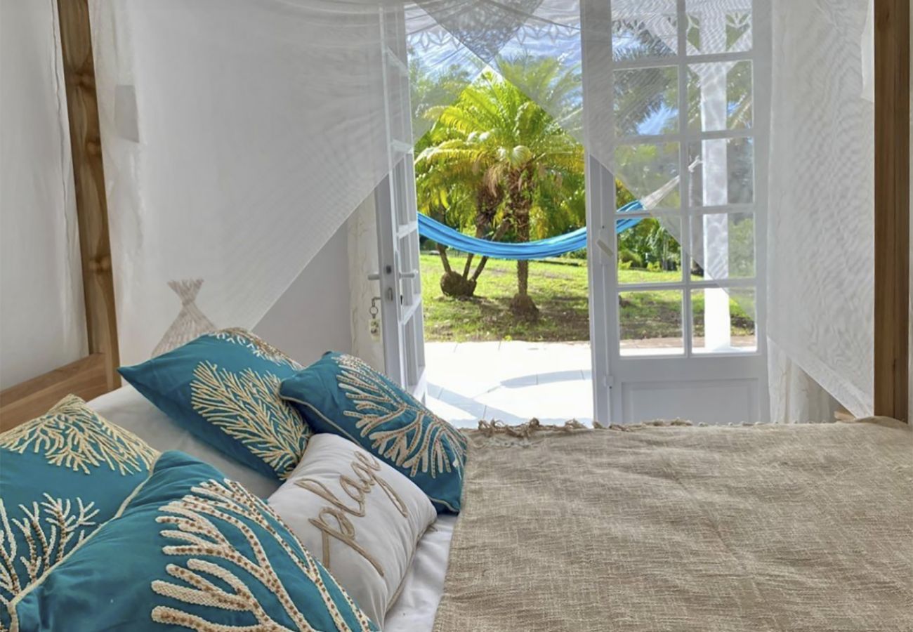 Villa in Bouillante - Island View