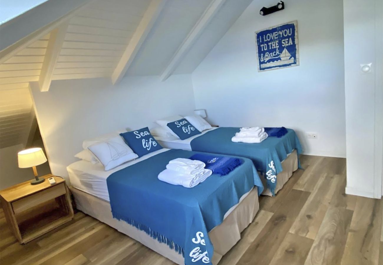 Villa in Bouillante - Island View