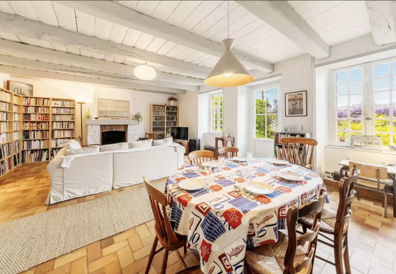 House in Cancale - La Bisquine