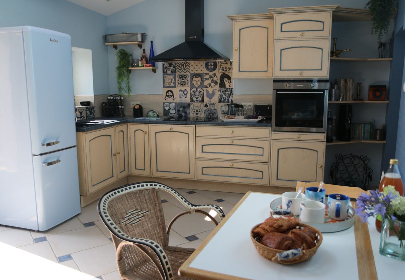 Terraced House in Cancale - Maenroch