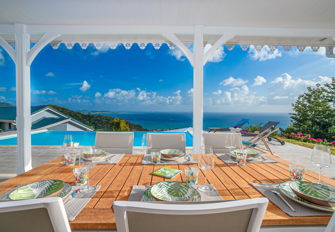 Villas à louer avec piscine vue mer, 3 chambres en Martinique