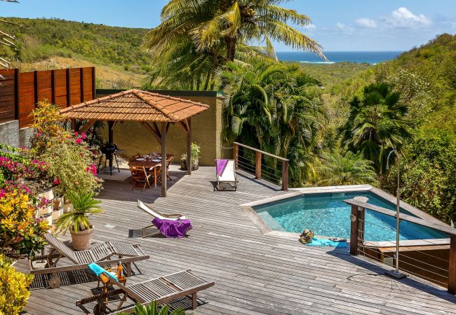 Villas avec piscine, 2 chambres à louer en Martinique