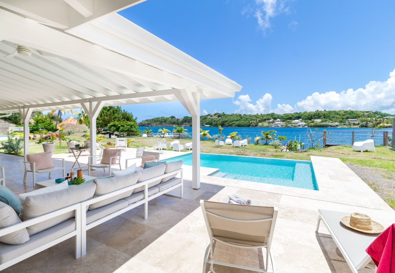 Charmante maison de vacances avec piscine et vue mer au François