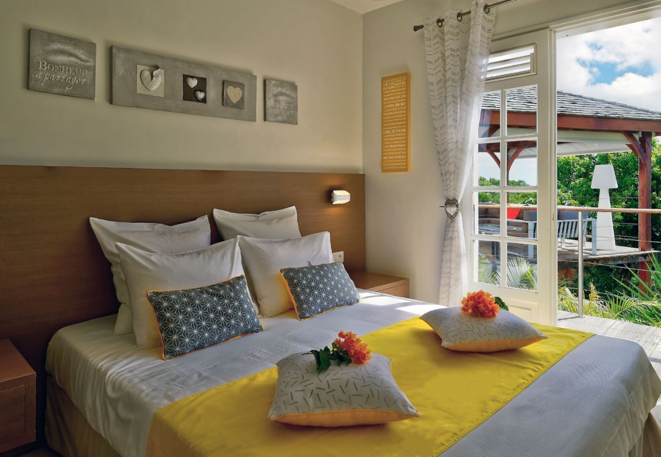 Charmante maison de vacances à louer en Guadeloupe offrant 5 chambres très confortables