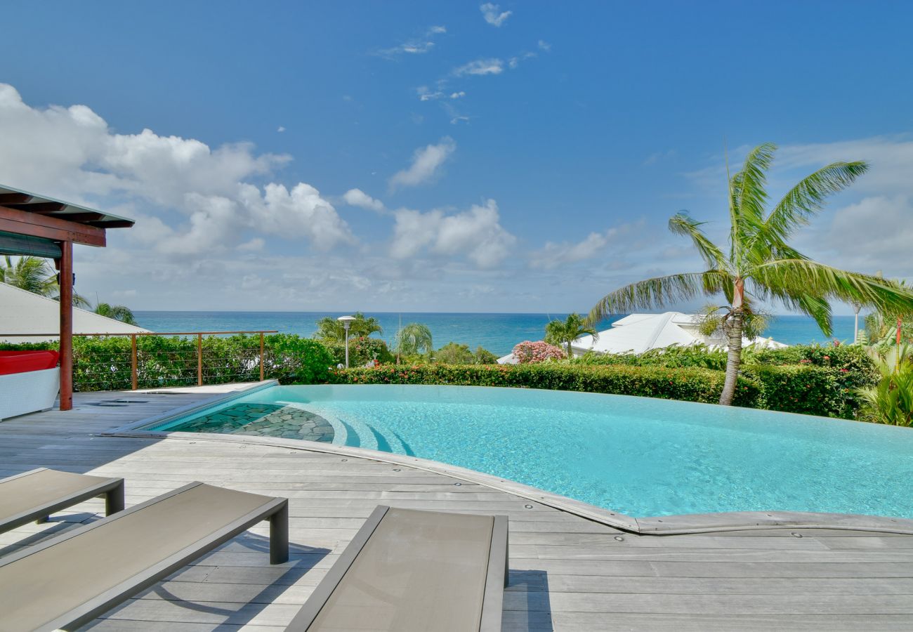 Louer une villa, piscine, vue mer, Sainte-Anne en Guadeloupe
