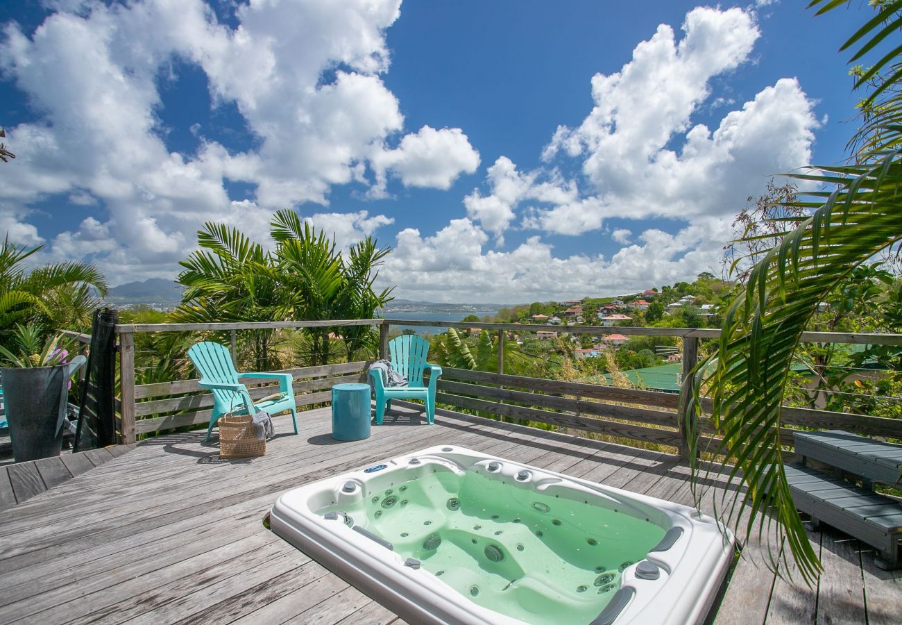 Villa créole vue mer  4 chambres à louer en Martinique