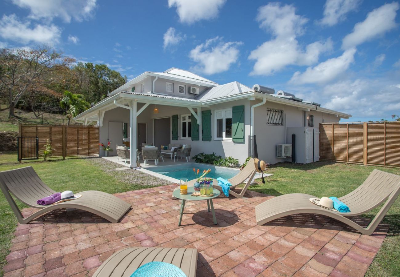 Villa avec jardin à louer plage à pieds en Martinique