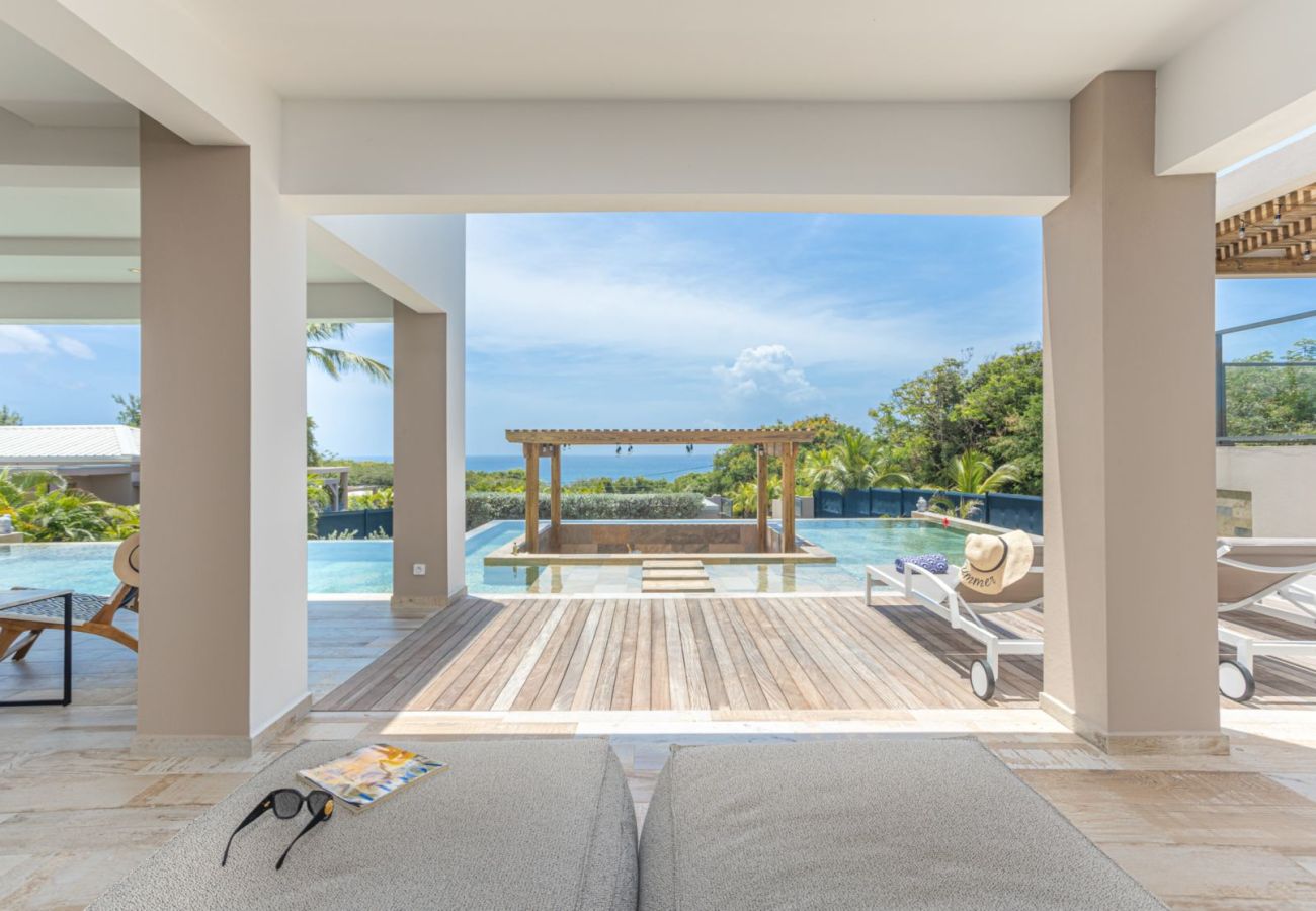 Location de luxe à Saint François vue mer piscine jacuzzi