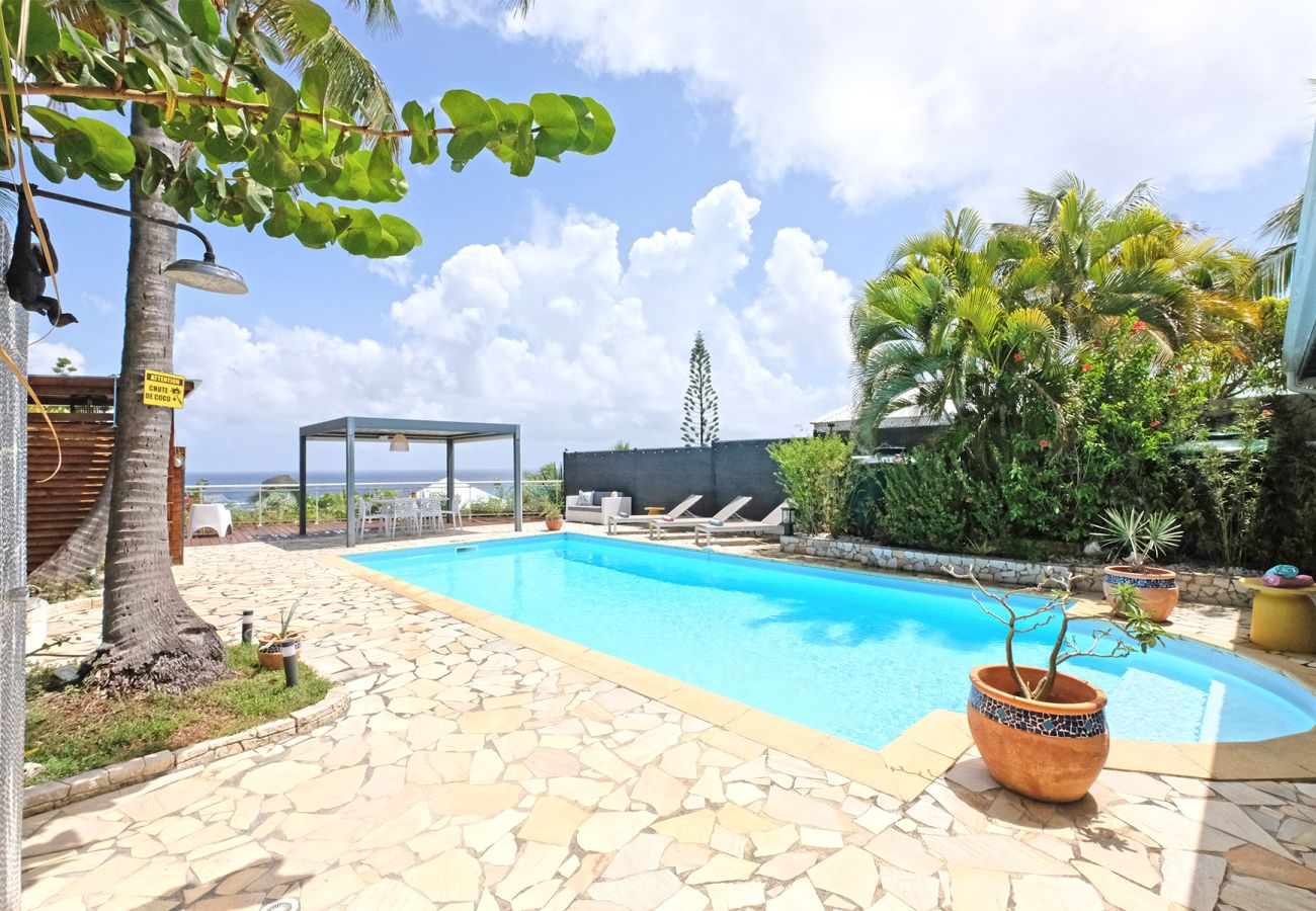 Villa piscine vue mer, Saint-François en Guadeloupe : la villa Evasion